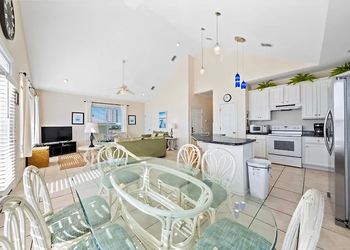 Far Reach Ii By Collection Gulf Shores